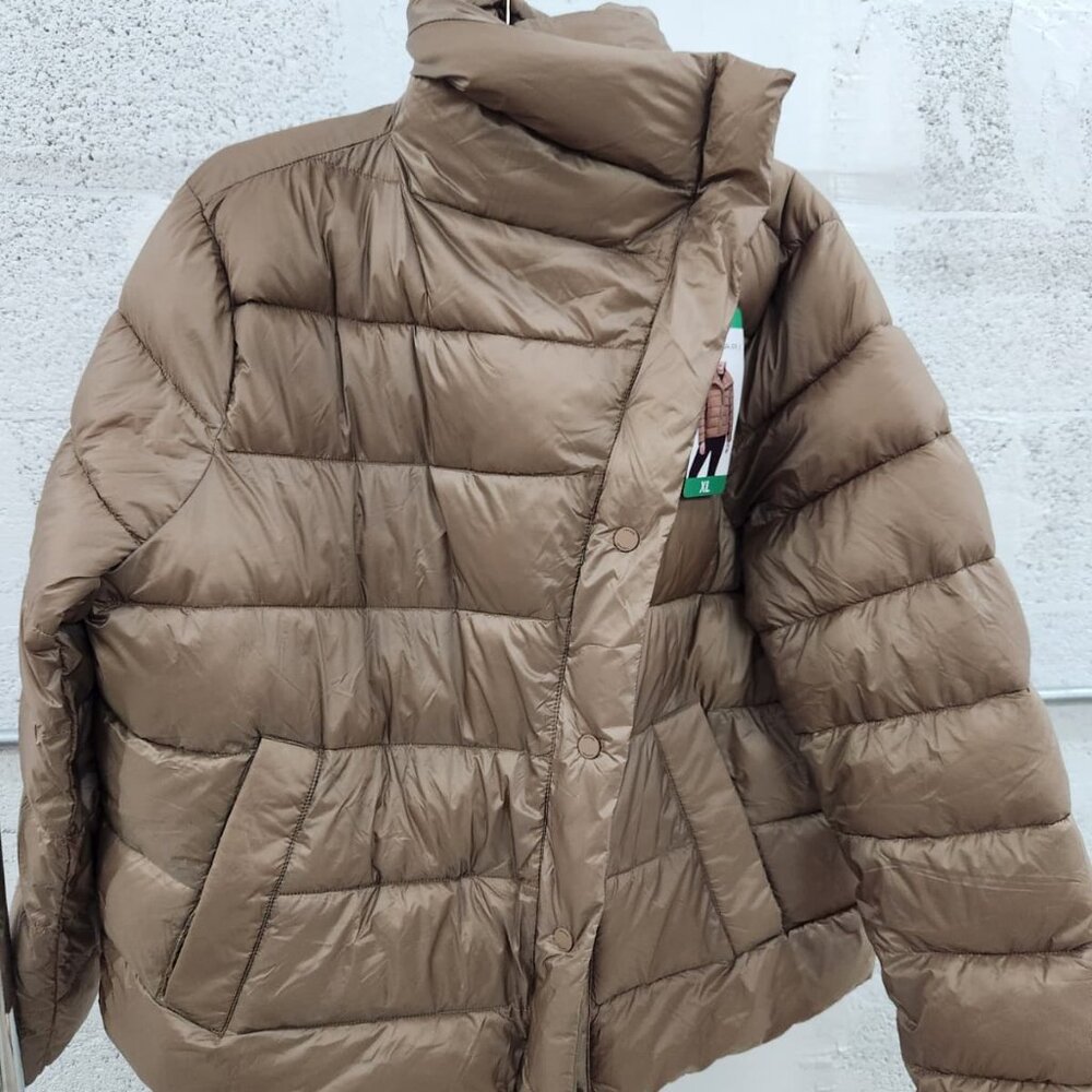 NWT Tahari Women's Asymmetrical Puffer Jacket Tan Large & Extra Large - Picture 8 of 13